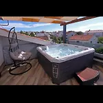 Penthouse Stella *