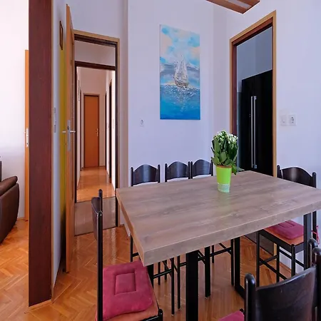 Penthouse Stella